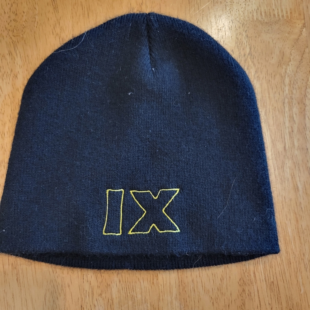 EUC Star Wars Episode 9 The Rise Of Skywalker Black knit beanie